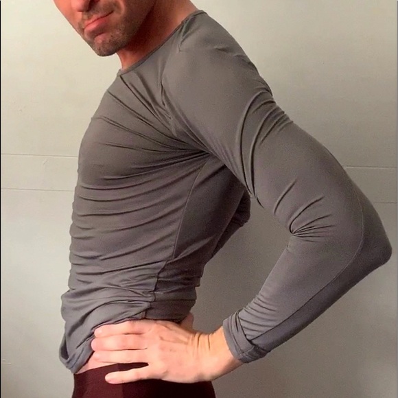 Men’s Long Sleeve Performance Shirt